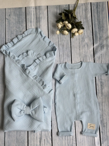 Купить оптом 335-Г. Комплект из детского комбинезона,  р 56 и конверта муслин, хлопок 100% 90/90 см, голубой в Краснодаре